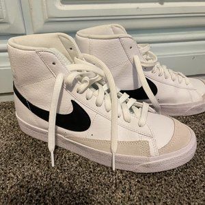 Nike Mid-Blazers